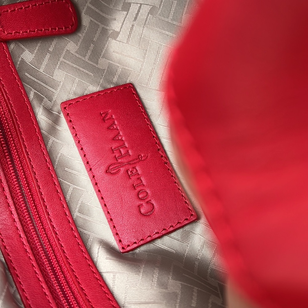 Cole Hahn leather red bag - great condition! - Picture 2 of 4